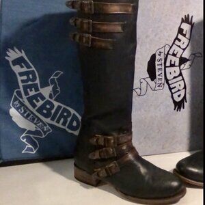 Classic Freebird ’s - Raylene in Distressed Black (Size 11 w/original box)